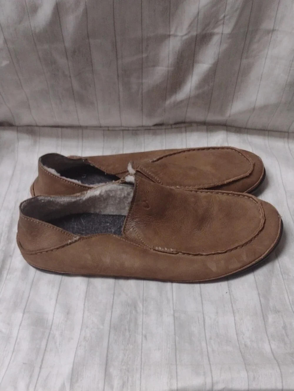 OluKai Men's Brown Slip-On Loafers (J1112)